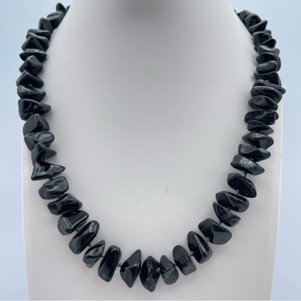 Chunky Black Agate Chip Beaded Necklace 21” Boho Natural Stone